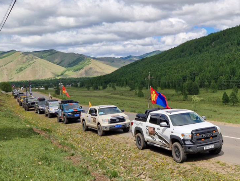 Монгол, Хятад, Орос гурван улсыг дамнасан 